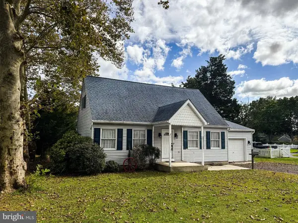 422 Line St, HAMMONTON, NJ 08037