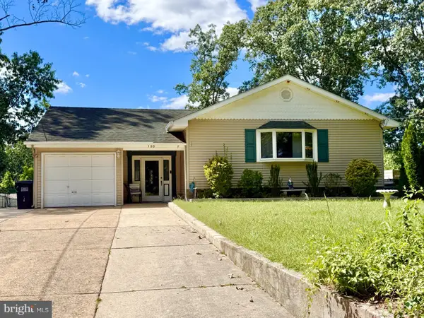 130 Fernwood Dr, HAMMONTON, NJ 08037