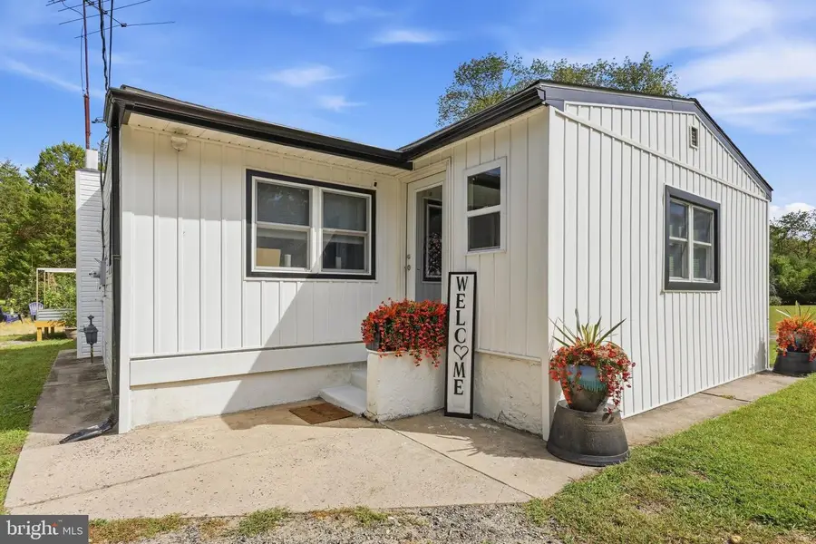 7471 Smith Ave, Mays Landing, NJ 08330 - #2