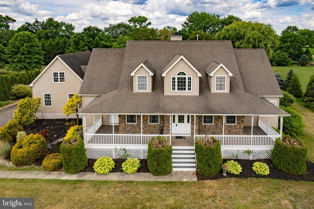 39 Burnt House Rd, SHAMONG, NJ 08088 BHGRE