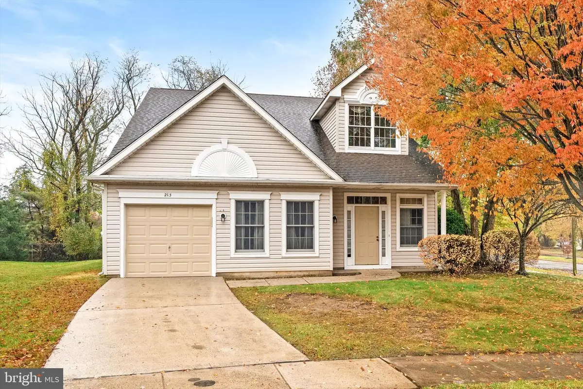 213 Homestead Cir, Columbus, NJ 08022 - Image #1