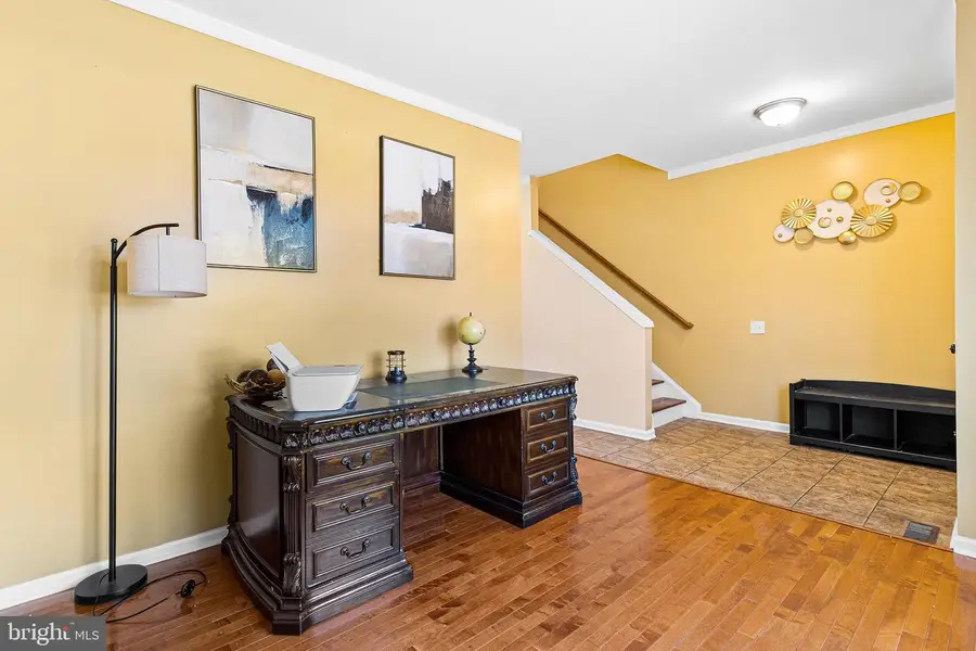 323 Pigott Dr, Florence, NJ 08518 - Image #3