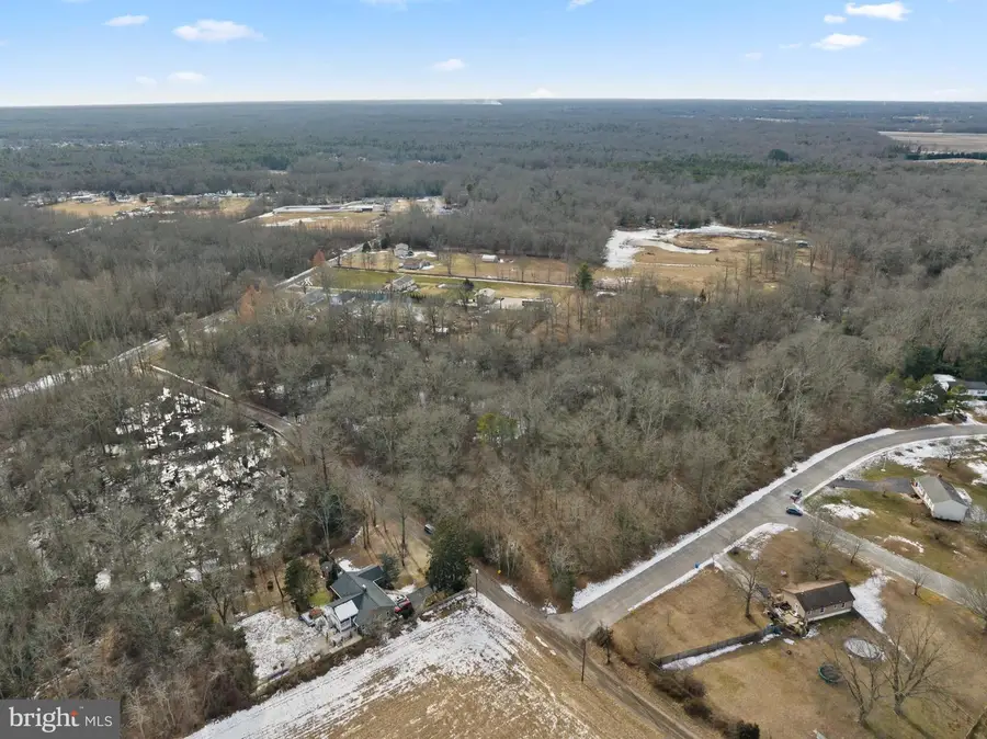 21 Willoughby Ln, Southampton, NJ 08088 - #3