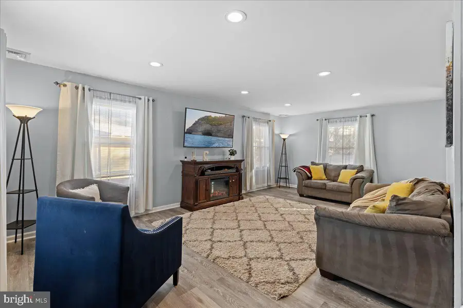 142 Pheasant Ln, Willingboro, NJ 08046 - Image #3