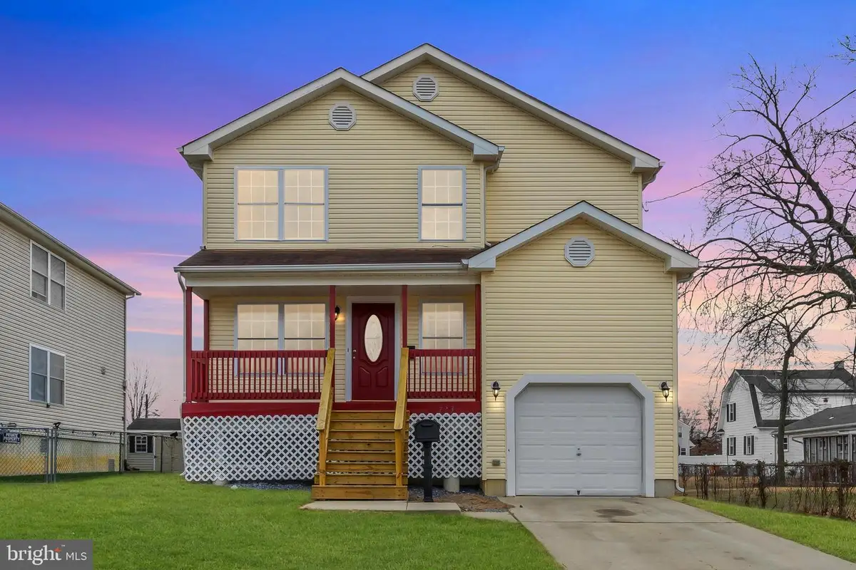 723 Woodland Ave, Burlington Township, NJ 08016 - Image #1