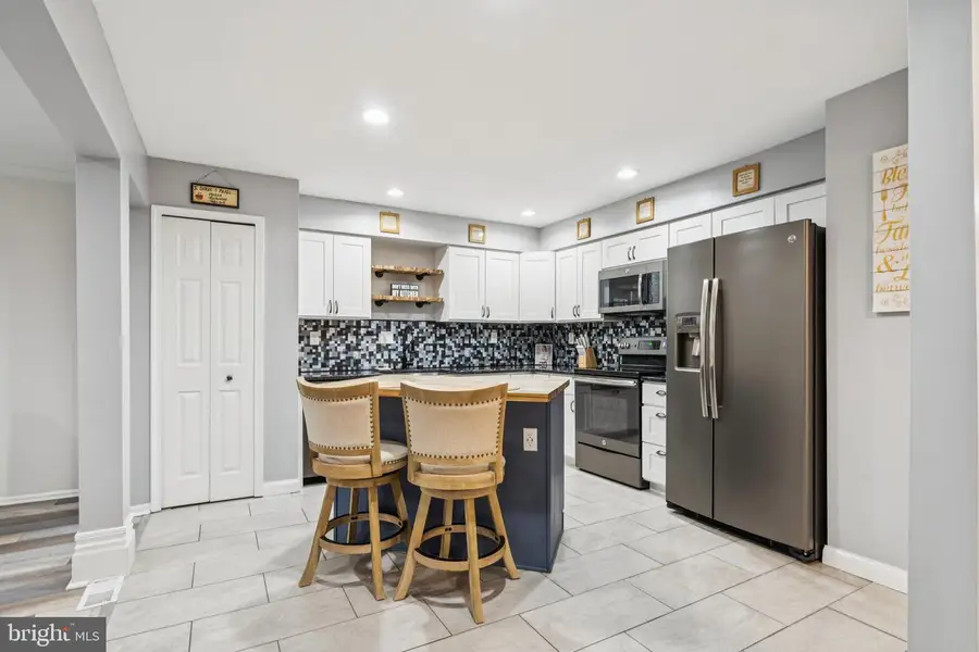 1004 Mount Vernon Ct, Marlton, NJ 08053 - Image #3