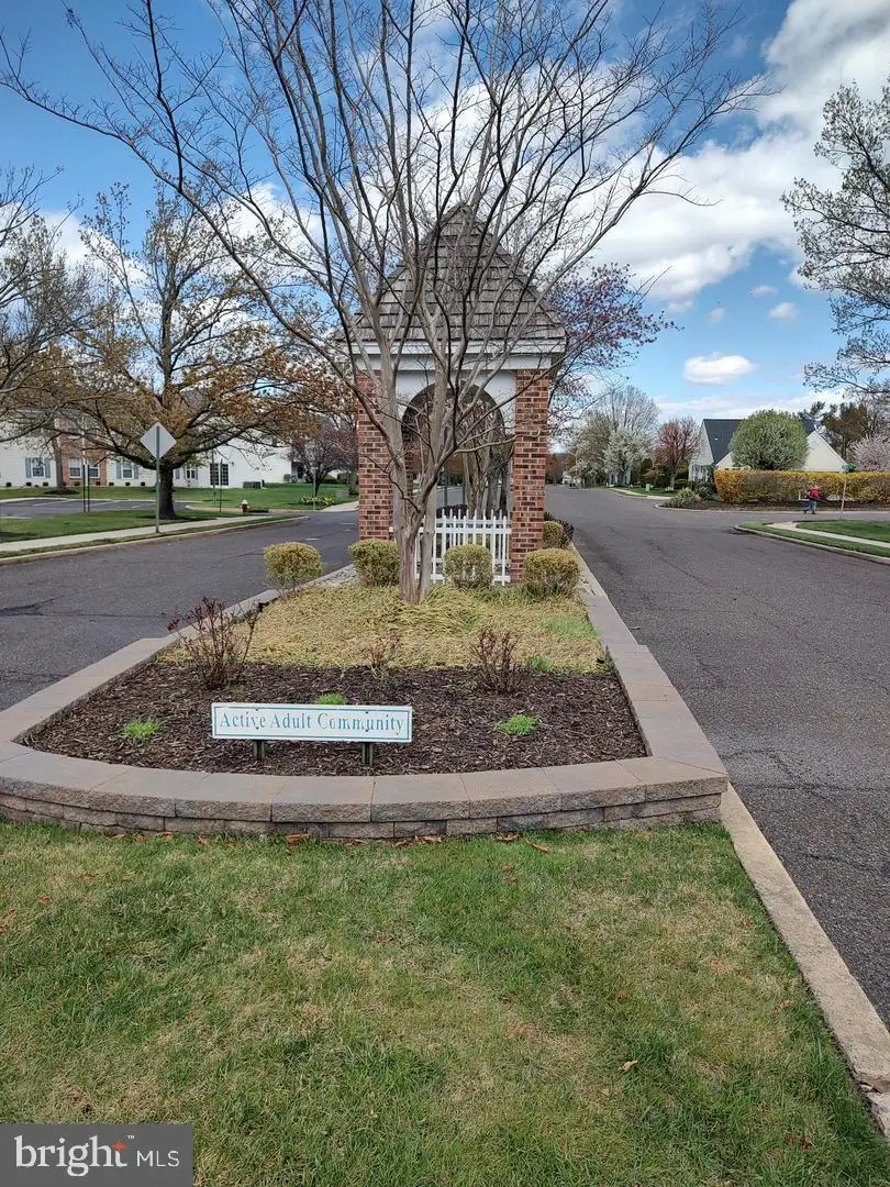 1302-b Ginger Dr, Mount Laurel, NJ 08054 - Image #2