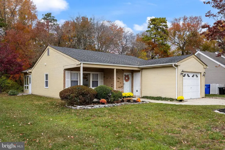 81 Sheffield Pl, Leisuretowne, NJ 08088 - Image #2