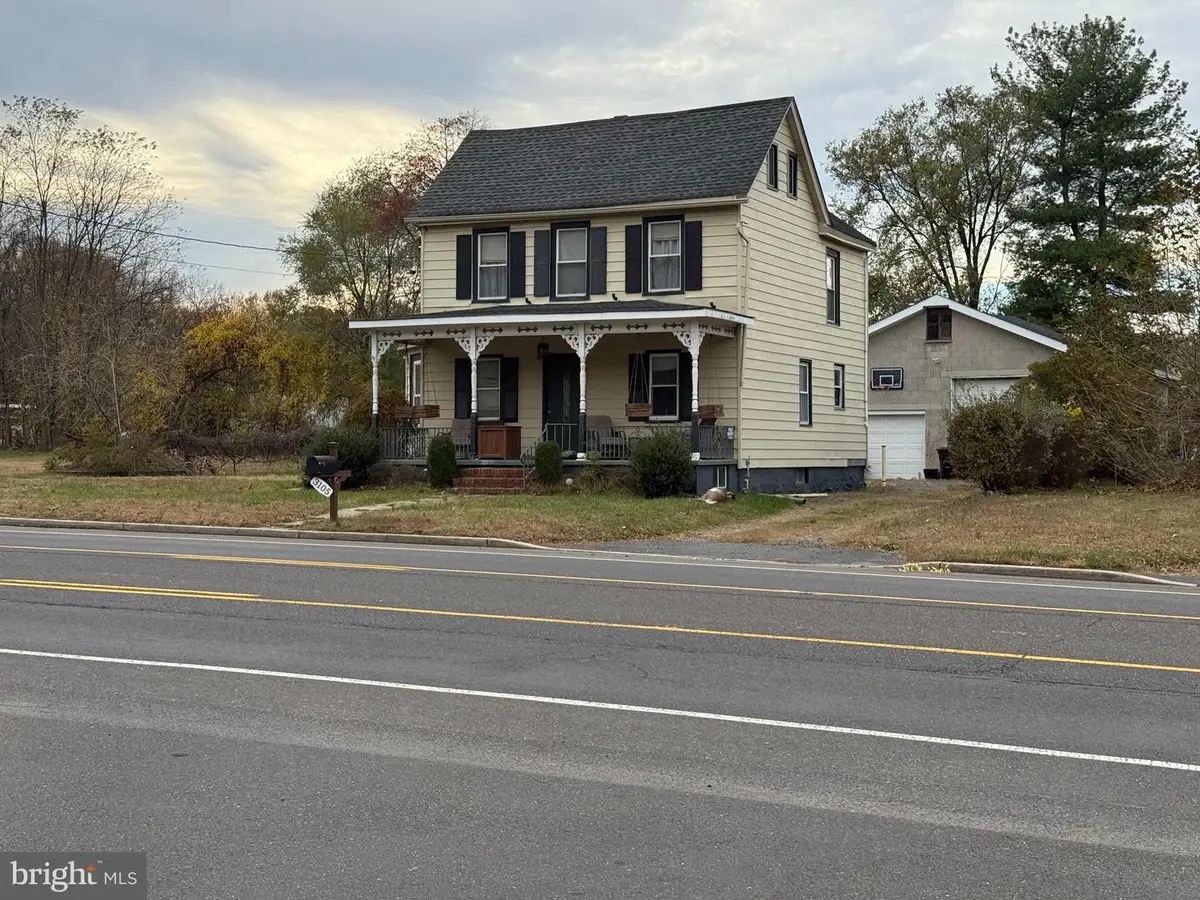 3105 Bridgeboro Rd, Delran, NJ 08075 - #1