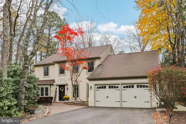 8 Dartmouth Court, MARLTON, NJ 08053