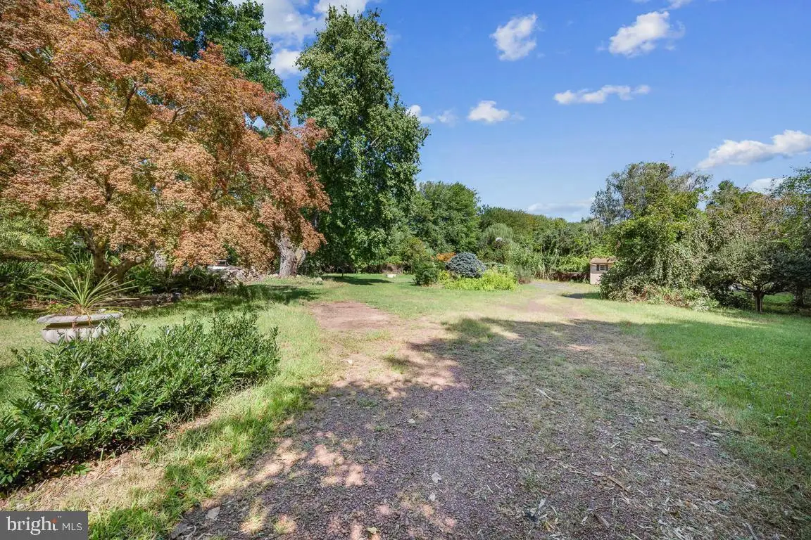 324 Mount Laurel Rd, Mount Laurel, NJ 08054 - Image #1