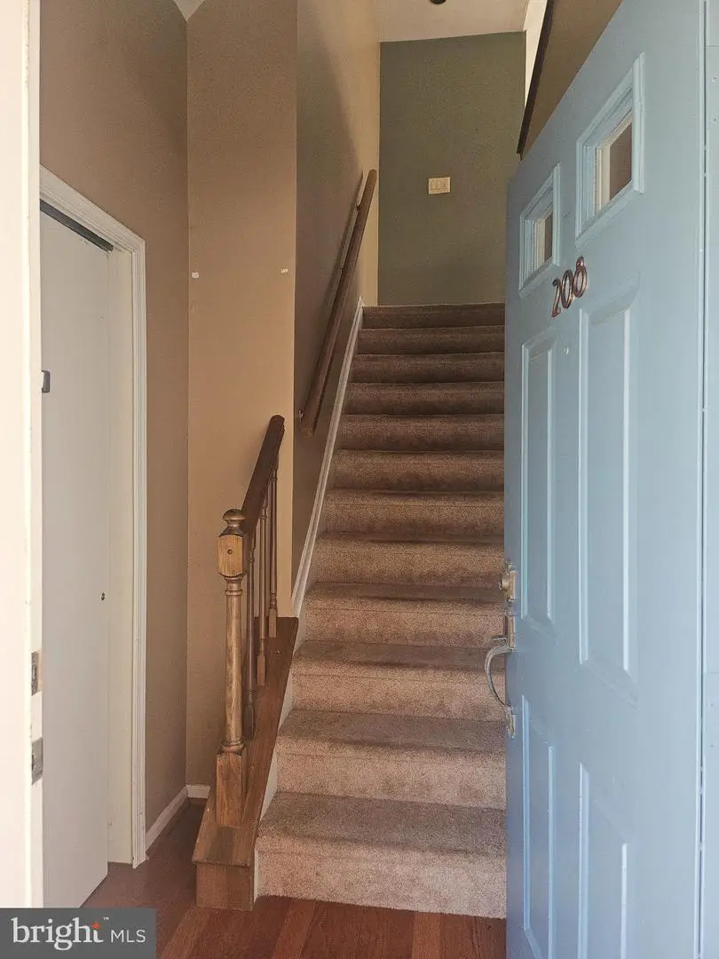 208 Whisper Ct, Burlington, NJ 08016 - Image #3