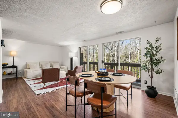 67 Sweetfern Ct, MARLTON, NJ 08053