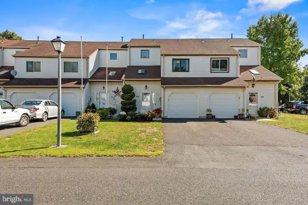 40 Saffron Dr, LUMBERTON, NJ 08048