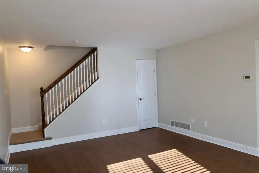 2063 Harbour Dr, Palmyra, NJ 08065 - Image #3