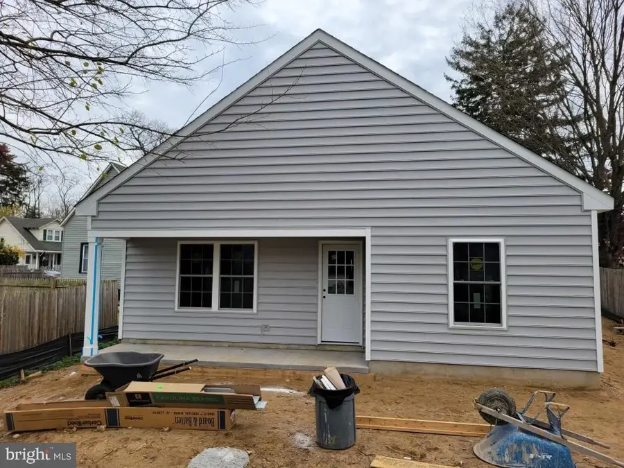 48 Pine St, Beverly, NJ 08010 - Image #2