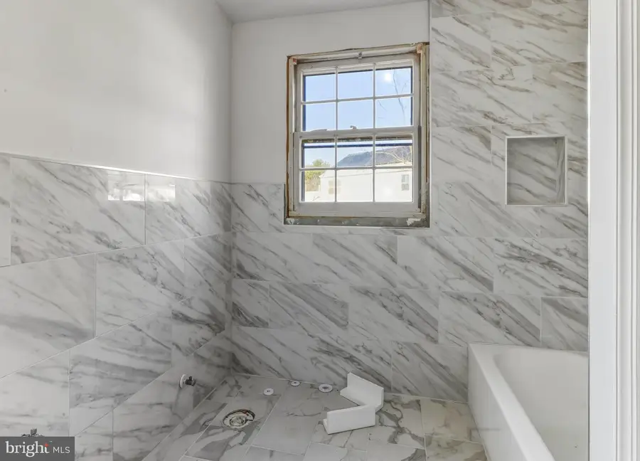 125 Country Club Rd, Willingboro, NJ 08046 - Image #3