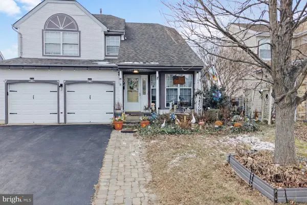 18 Dryden Dr, BURLINGTON, NJ 08016