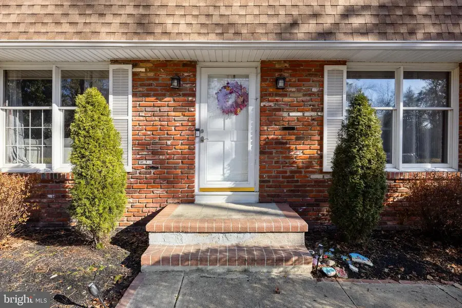 5 Friar Tuck Dr, Medford, NJ 08055 - Image #3