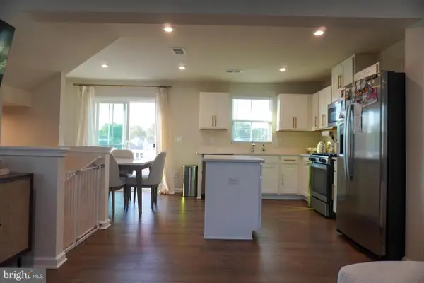 15 F Floyd Ave, BEVERLY, NJ 08010