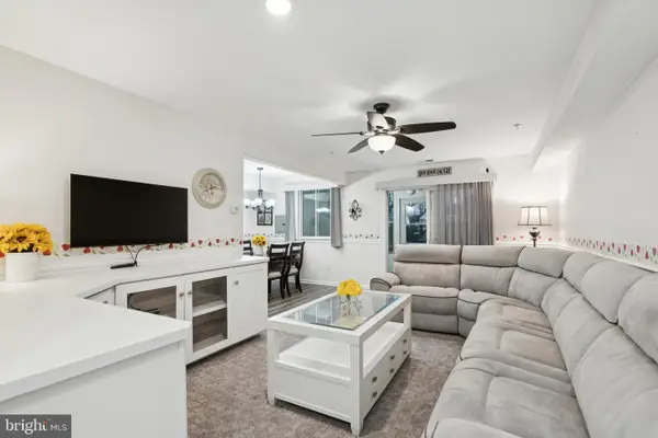 411 Stiles Ave #e5, MAPLE SHADE, NJ 08052