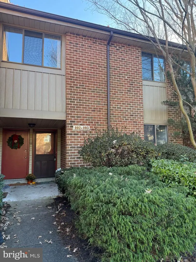 402-a Cypress Point Cir, Mount Laurel, NJ 08054 - Image #1