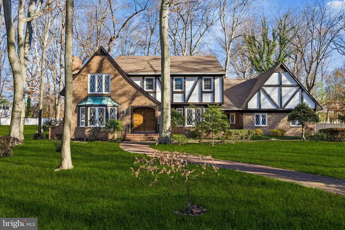 2 Oriole Way, Moorestown, NJ 08057 - Image #1