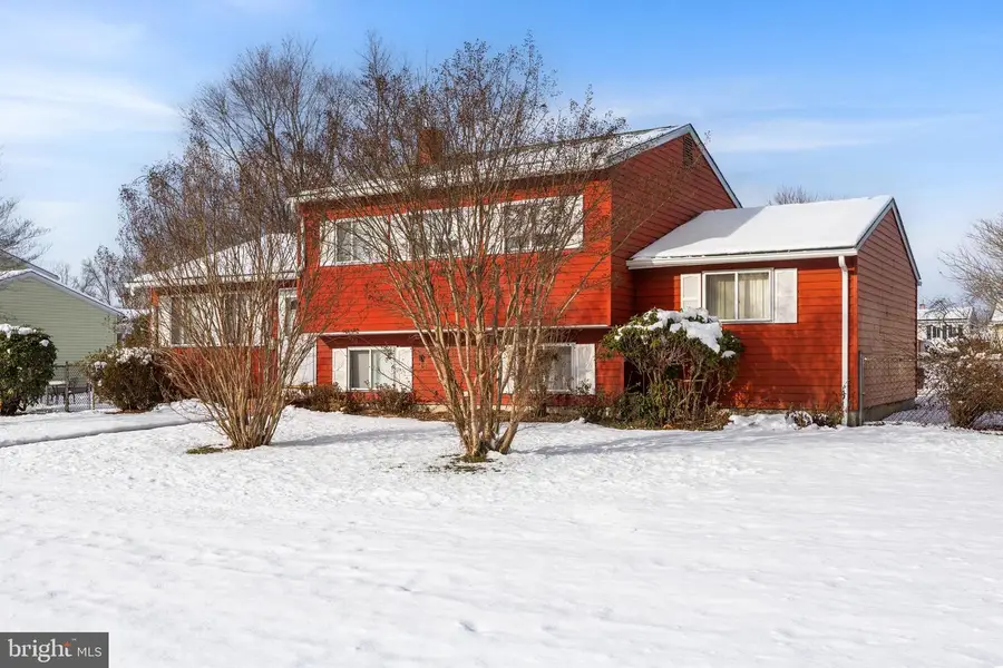 239 College Dr, Pemberton, NJ 08068 - Image #2