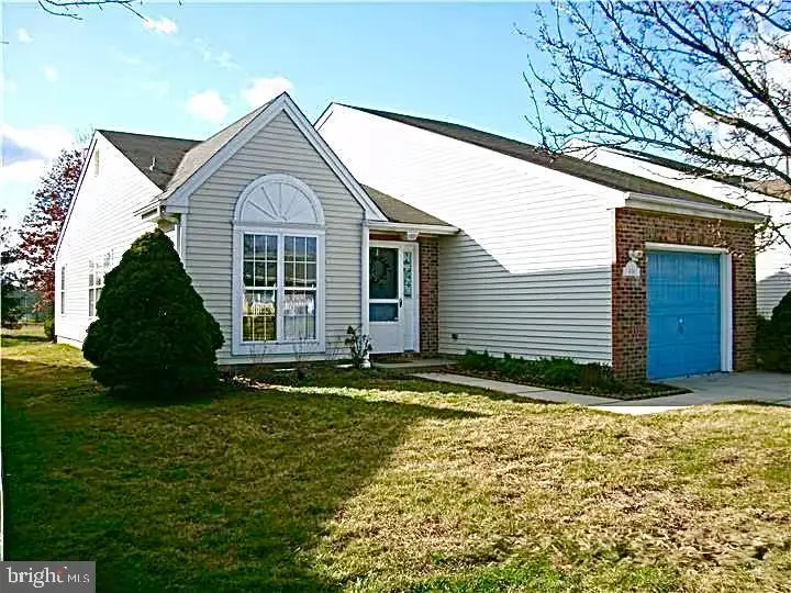 404 Aster Pl, Mount Laurel, NJ 08054 - Image #1