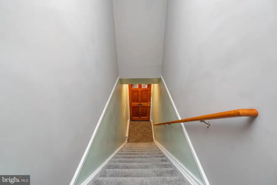 902 Garnet Dr, Burlington, NJ 08016 - Image #2