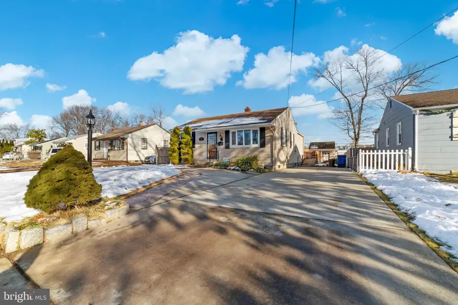 319 S Coles Ave, Maple Shade, NJ 08052 - Image #2