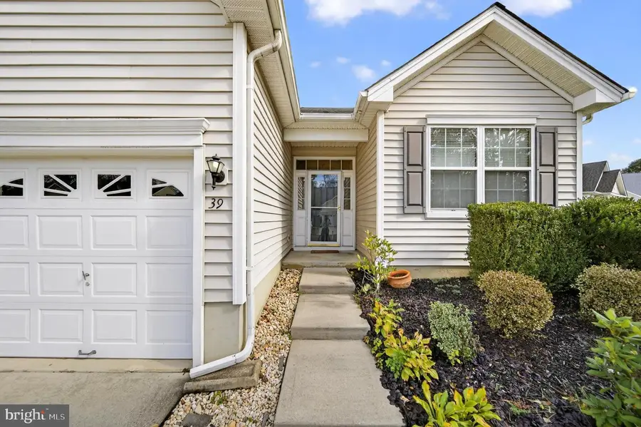39 Fernbrooke Dr, Westampton Township, NJ 08060 - Image #3