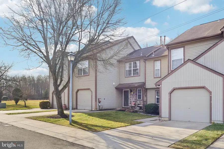 339 Ericson Ct, Mount Laurel, NJ 08054 - Image #3