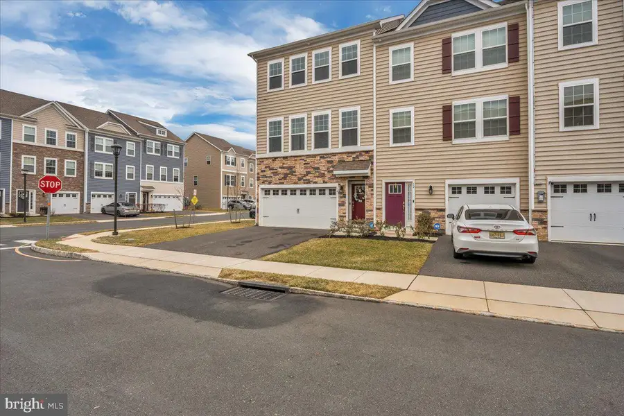 14 Verona Ln, Mount Laurel, NJ 08054 - Image #3