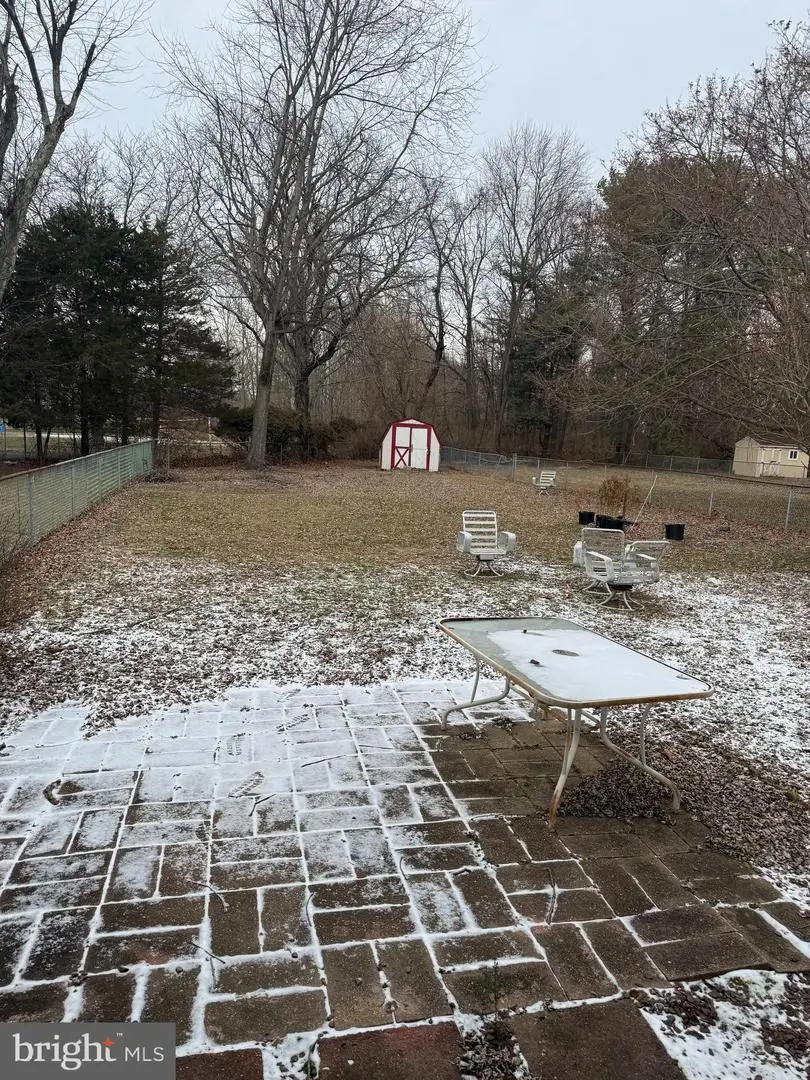 15 Saylors Pond Rd, Wrightstown, NJ 08562 - Image #2