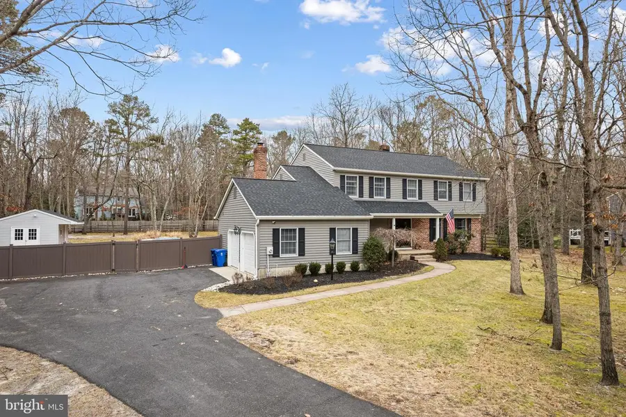 8 Wethersfield Dr, Medford, NJ 08055 - Image #2