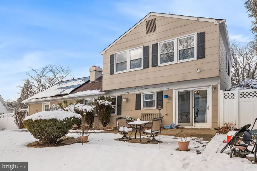 11 Tempest Ln, Willingboro, NJ 08046 - Image #2