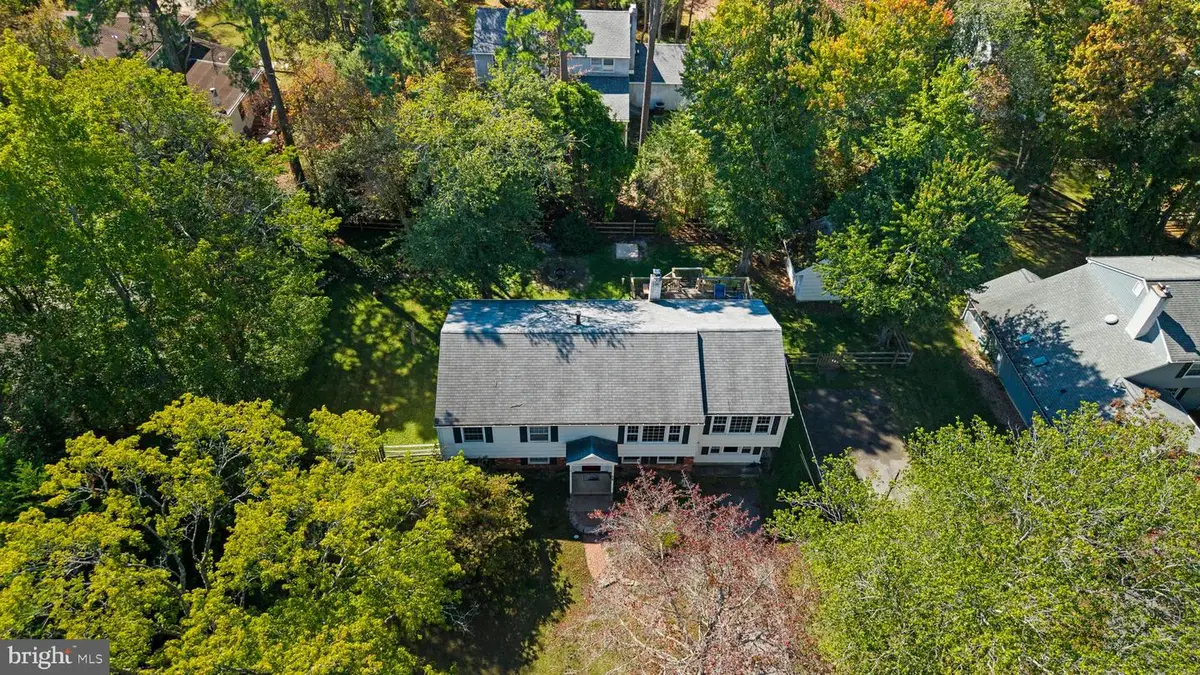 187 S Lakeside Dr E, Medford, NJ 08055 - Image #1