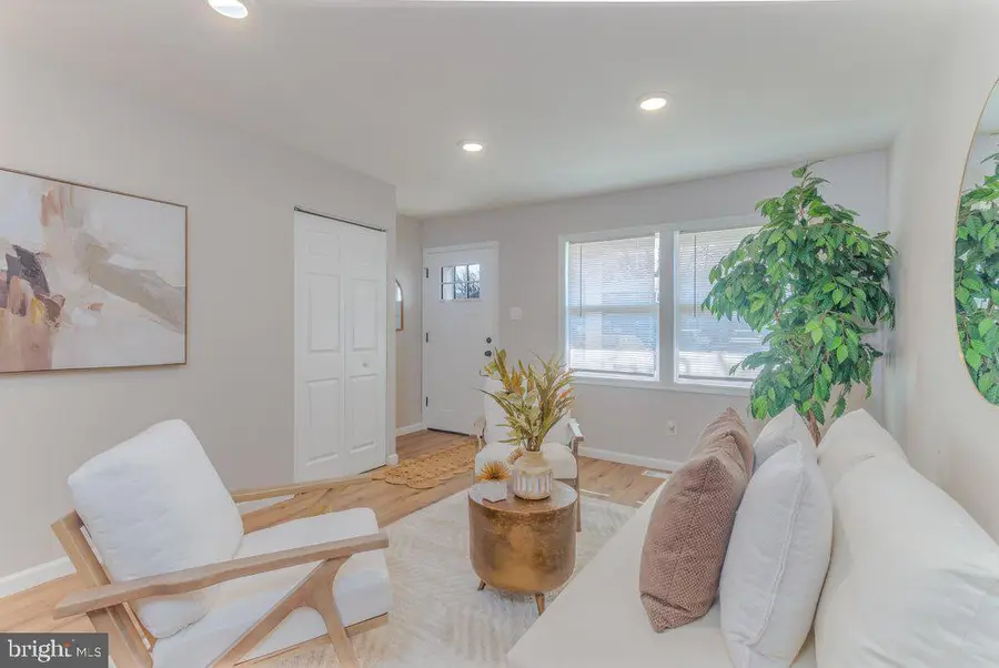 5 Riverview Pl, Willingboro, NJ 08046 - #3