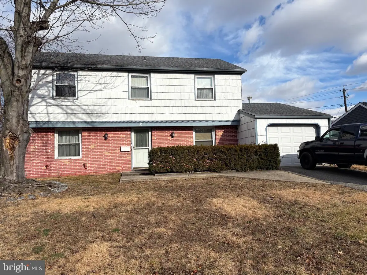 10 Beaverdale Ln, Willingboro, NJ 08046 - Image #1