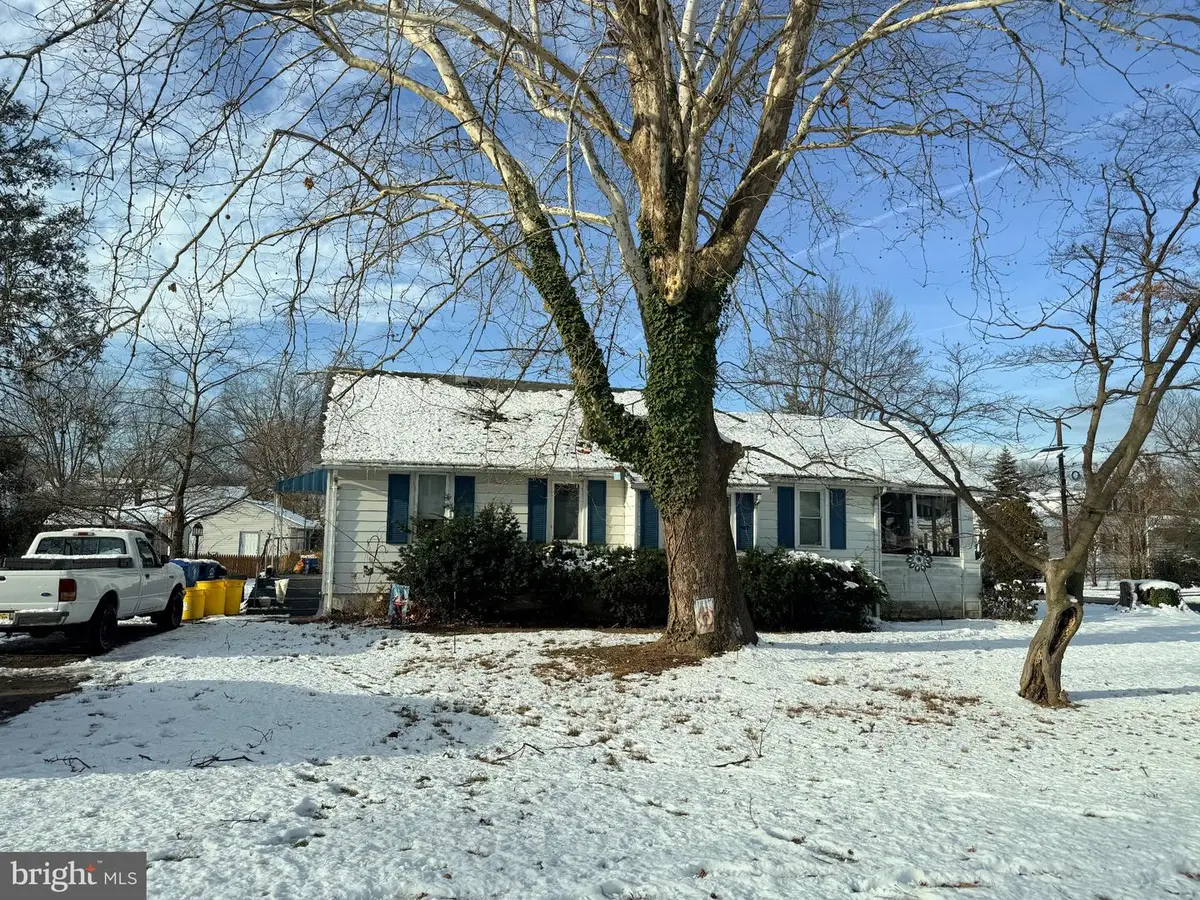 232 Mecray Ln, Maple Shade, NJ 08052 - Image #1