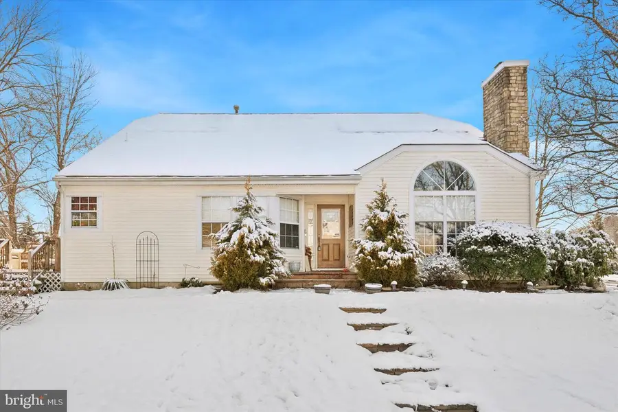 44 Tudor Dr, Burlington, NJ 08016 - Image #2