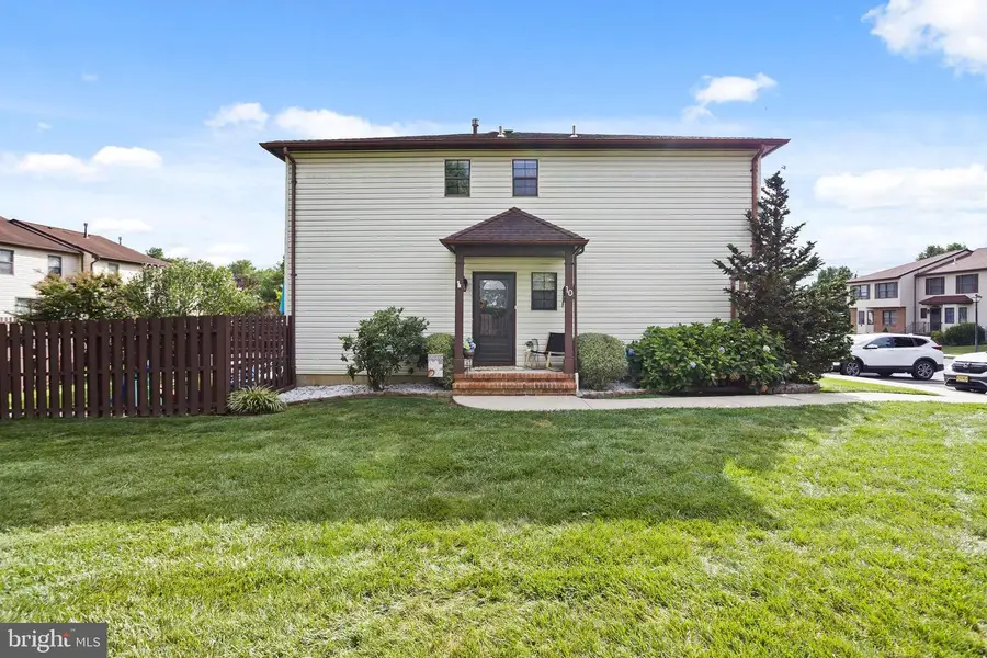 10 Roberts Ct, Bordentown, NJ 08505 - Image #2