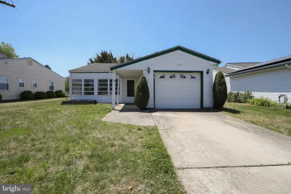87 Huntington Dr, SOUTHAMPTON, NJ 08088