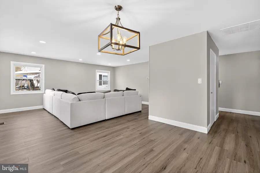 534 Charleston Rd, Willingboro, NJ 08046 - #2