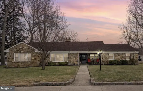 1114 Salem Rd, BURLINGTON, NJ 08016