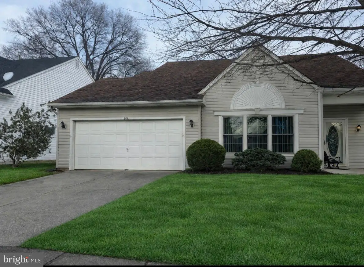 206 Wagon Wheel Ln, Columbus, NJ 08022 - #1