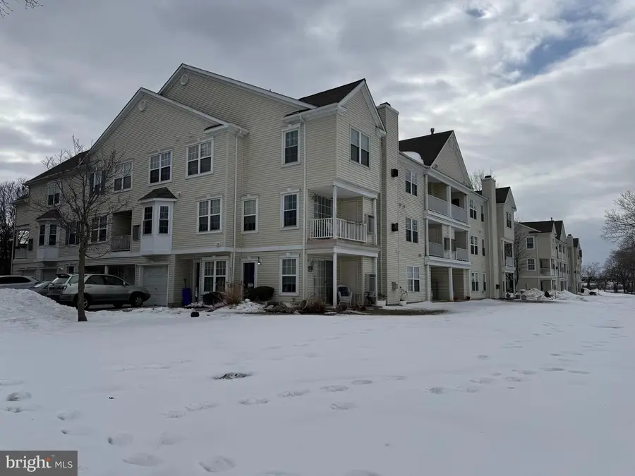 5210 Riverfront Dr, Palmyra, NJ 08065 - #2