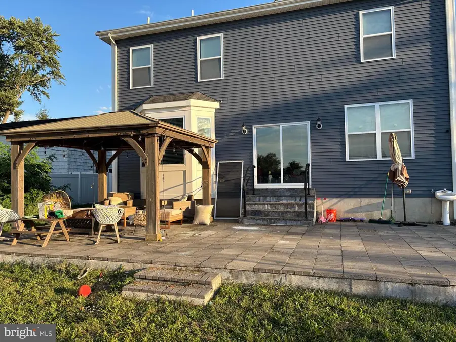 11 Beechwood Ave, Burlington, NJ 08016 - #3