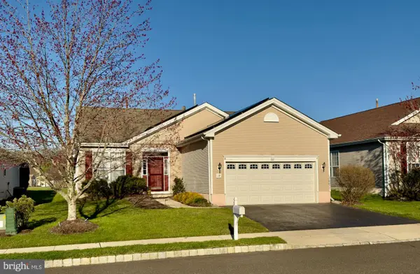 18 Ambrose Dr, COLUMBUS, NJ 08022